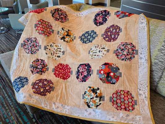 Floating lanterns quilt